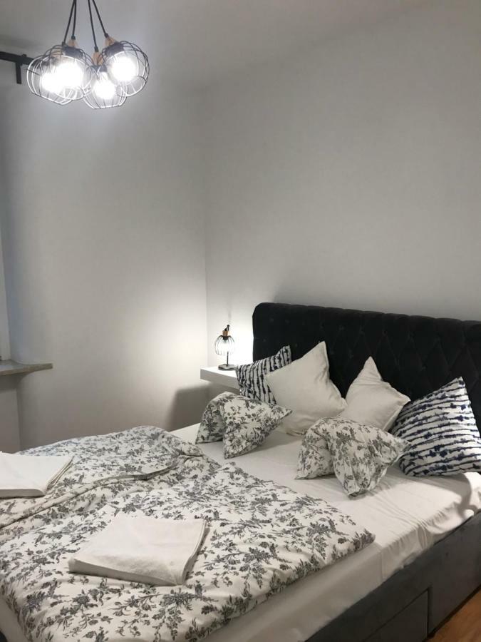 Apartament Stare Miasto Świętojerska 12 Warszawa Zewnętrze zdjęcie