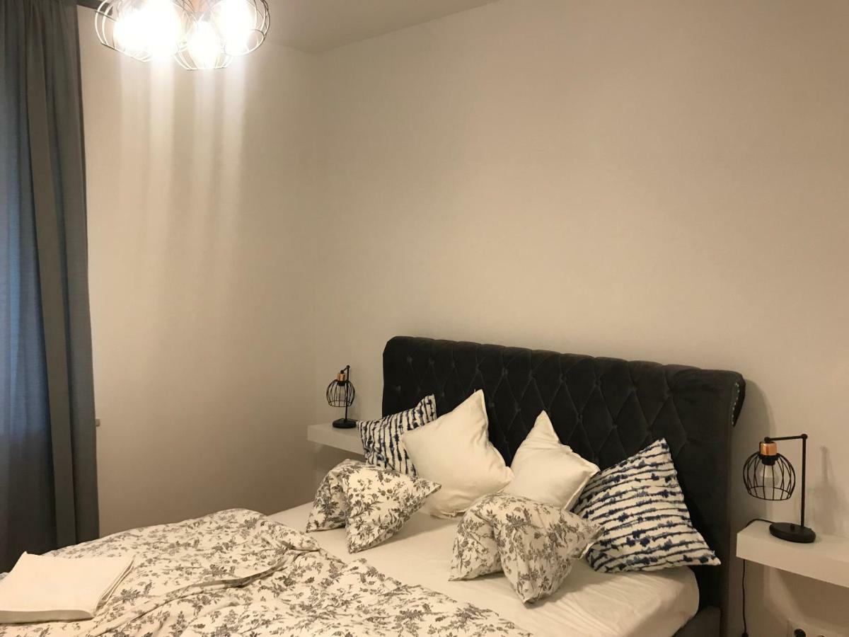 Apartament Stare Miasto Świętojerska 12 Warszawa Zewnętrze zdjęcie