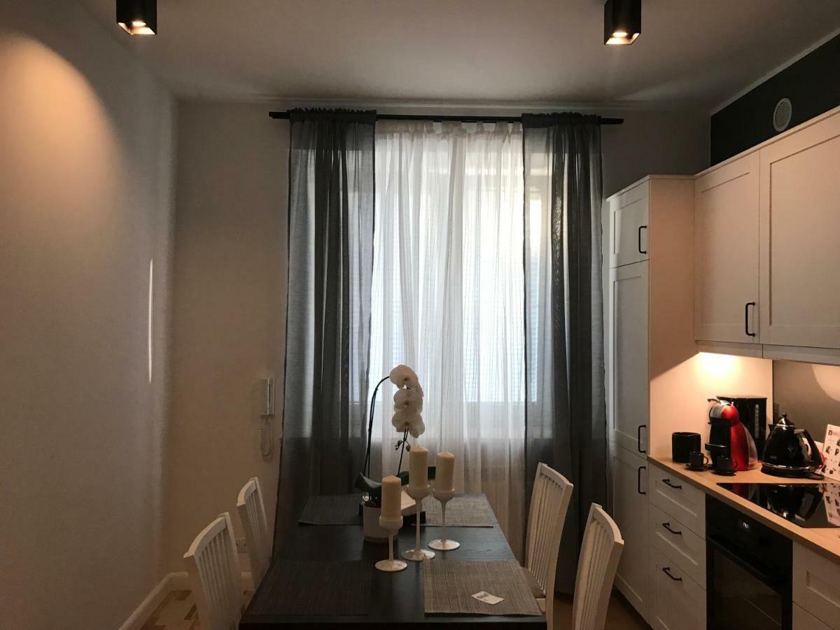 Apartament Stare Miasto Świętojerska 12 Warszawa Zewnętrze zdjęcie